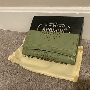 NWT/ in box Aphison wallet